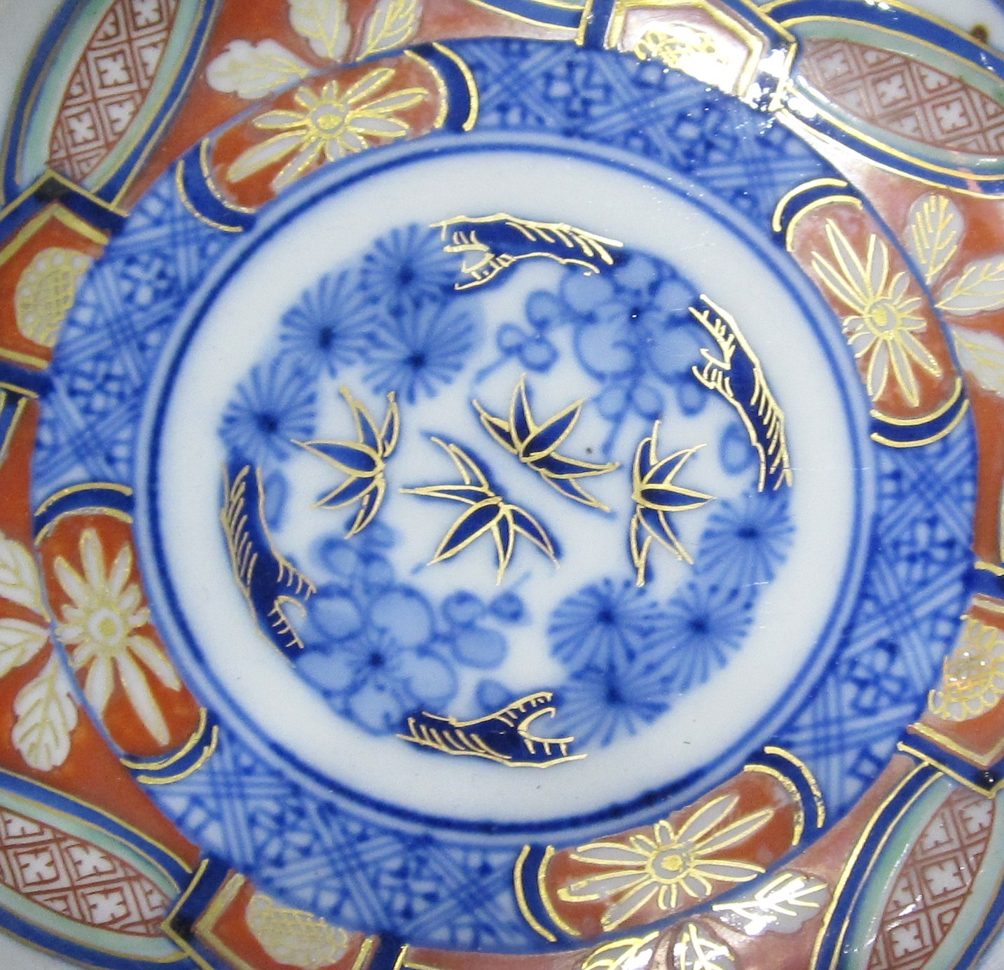 Sho Chiku Bai imari plate center