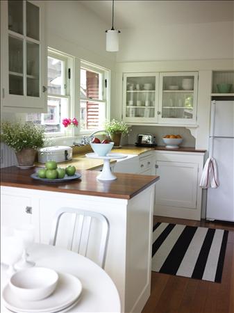 Aaron Hom kitchen from HB via deliciously determined